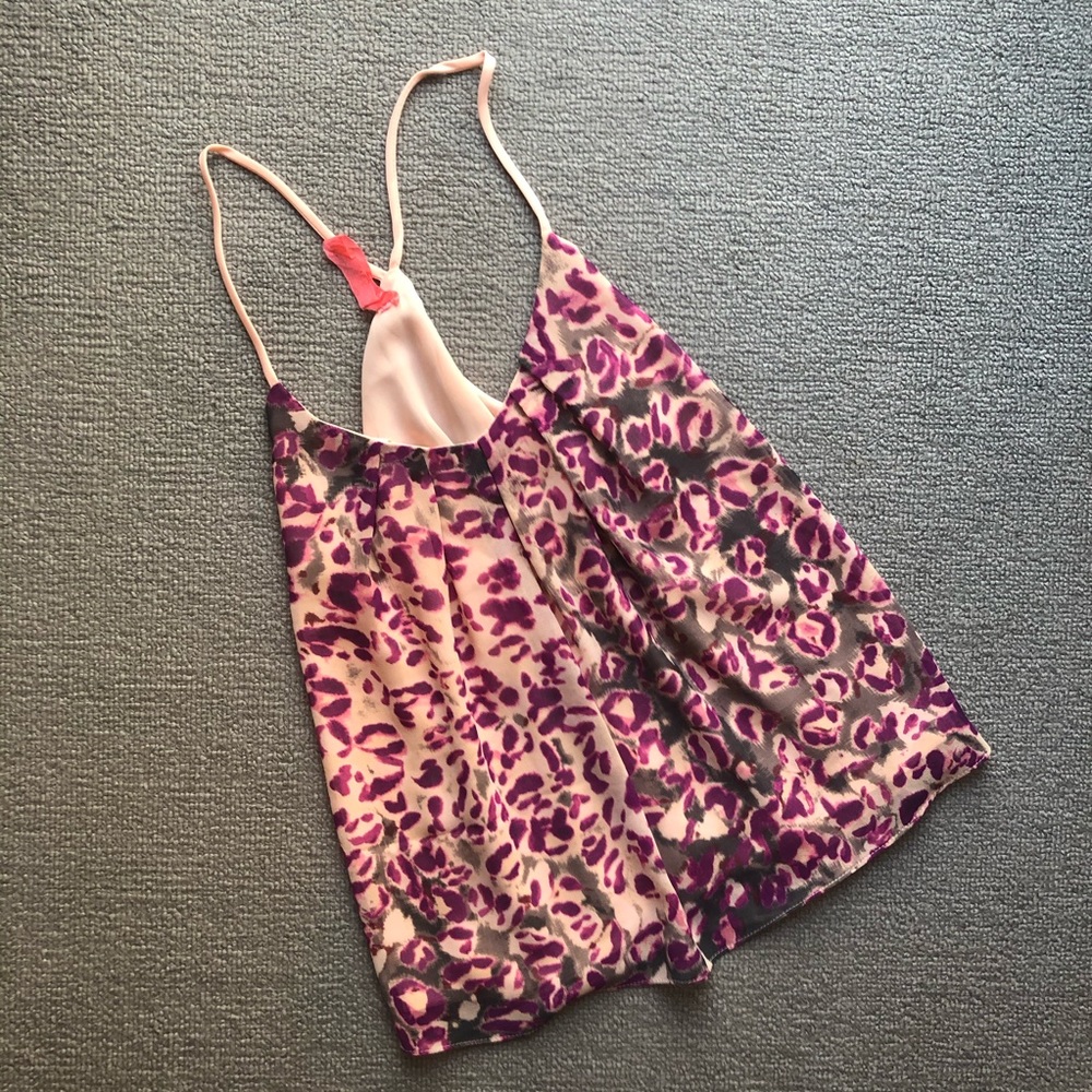 Small south moon under tank top